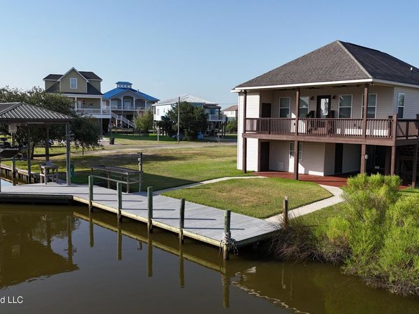 11184 Tahiti Street, Bay Saint Louis, MS 39520