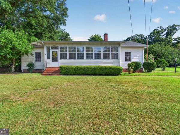 365 W Johnston Street, Forsyth, GA 31029