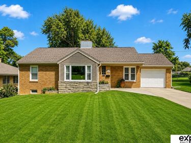 6136 Lafayette Avenue, Omaha, NE 68132