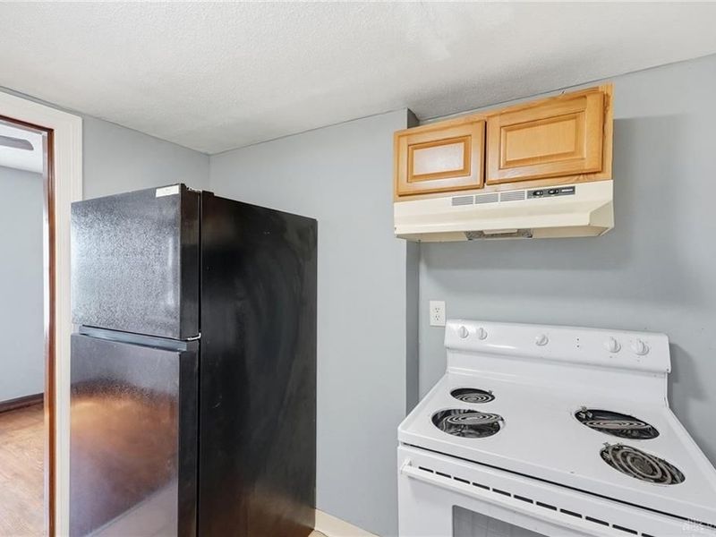 945 Vernon Drive, Dayton, OH 45402 Photo 8