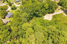 1001 Chartel Circle  photo 4