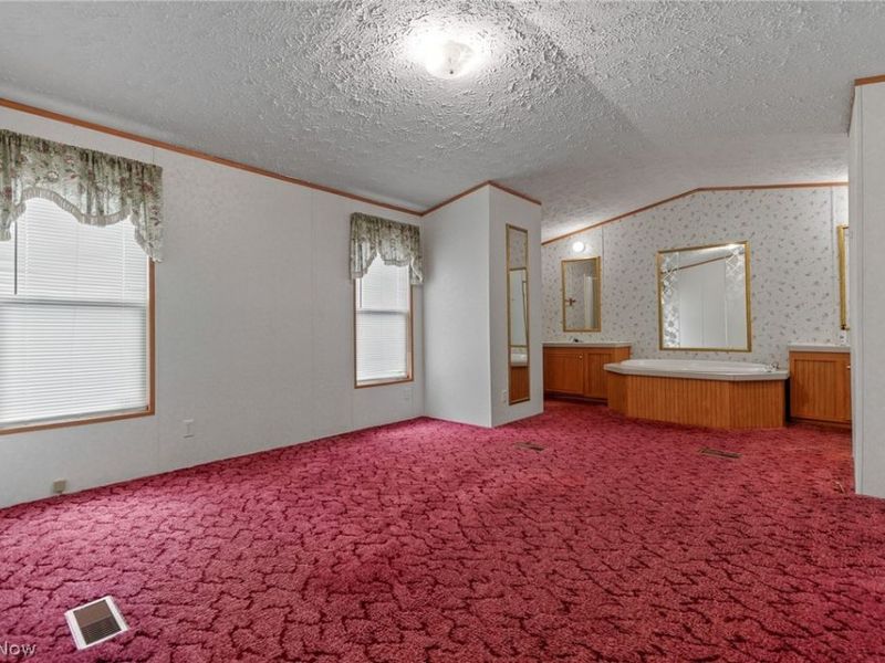 8472 Azalea Road SW, Dennison, OH 44621 Photo 25