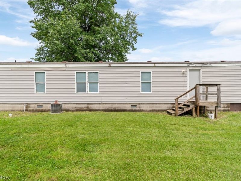 8472 Azalea Road SW, Dennison, OH 44621 Photo 3