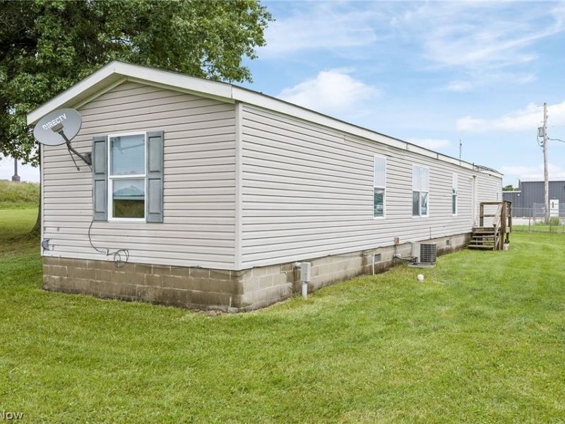 8472 Azalea Road SW, Dennison, OH 44621 Photo 4