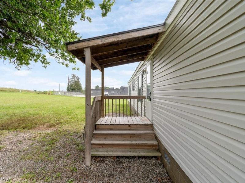 8472 Azalea Road SW, Dennison, OH 44621 Photo 6