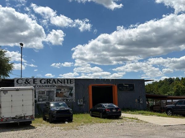 395 W North Bend Road, Reading, OH 45216