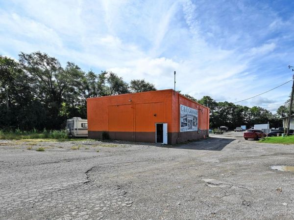 395 W North Bend Road, Cincinnati, OH 45216