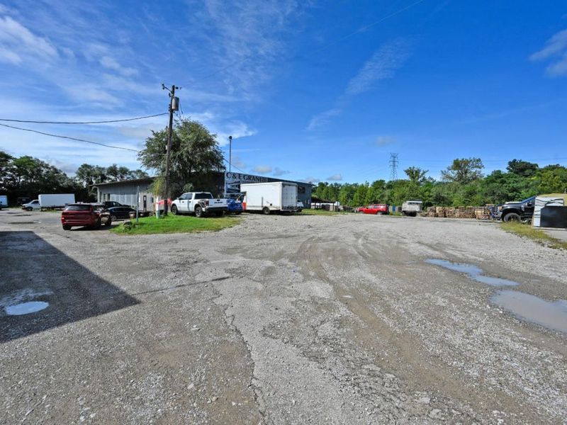395 W North Bend Road, Cincinnati, OH 45216 Photo 5