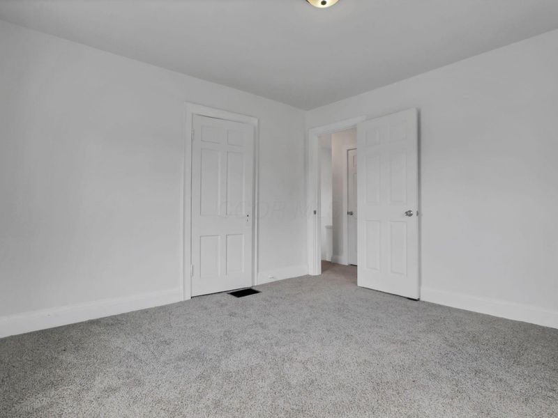 2675 Sullivant Avenue , Columbus, OH 43204 Photo 20