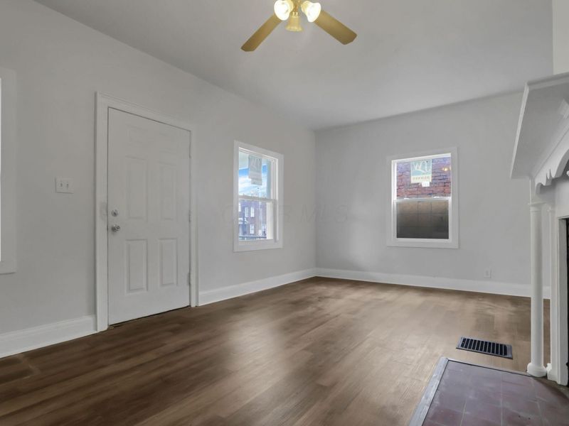 2675 Sullivant Avenue , Columbus, OH 43204 Photo 9