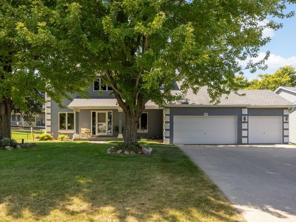 527 Hackmore Drive, Eagan, MN 55123
