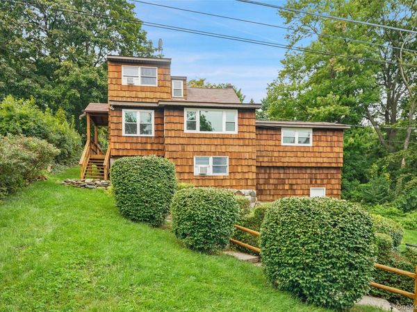 17 Mary Avenue, Mahopac, NY 10541