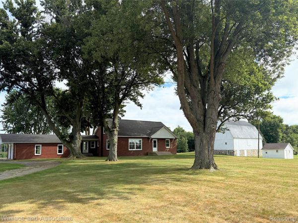 365 E Peck Road, Elk Township, Mi 48466