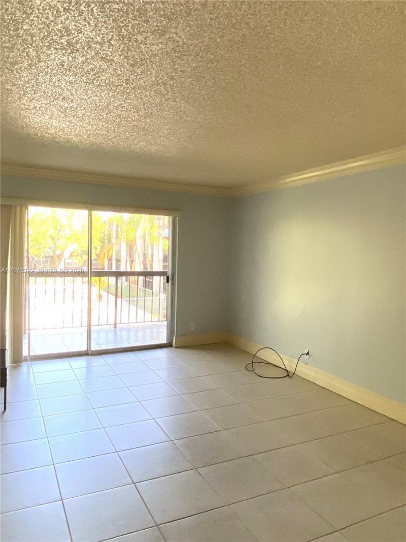 7020 Nova Dr , Unit 209D, Davie, FL 33317 Photo