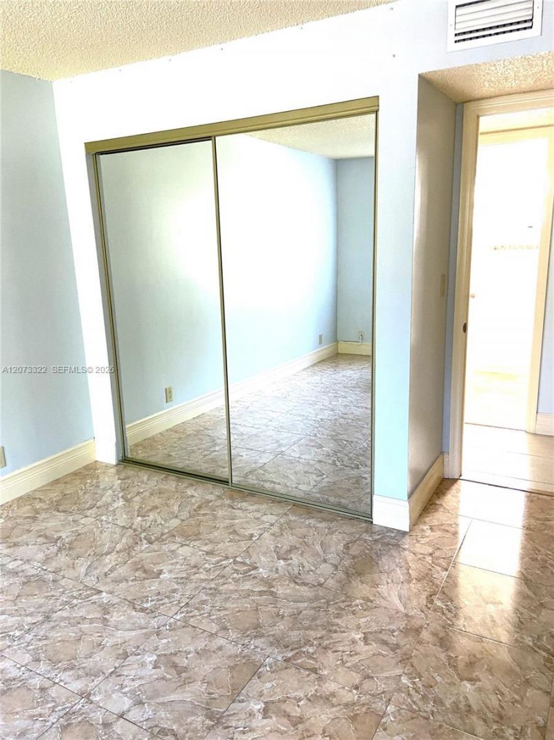 7020 Nova Dr , Unit 209D, Davie, FL 33317 Photo