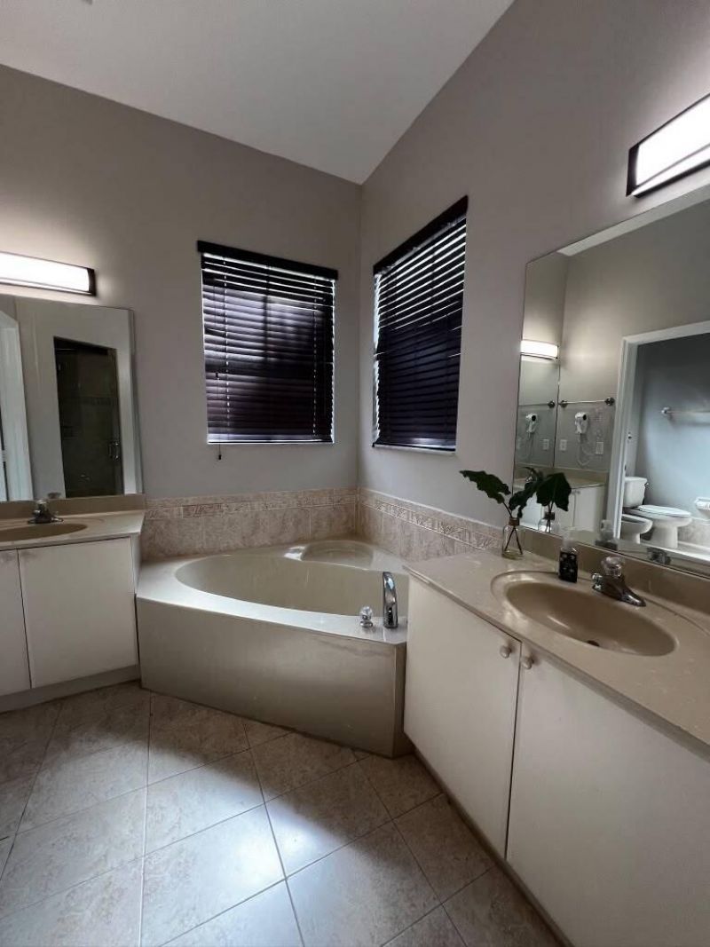 8874 NW 182nd Street, Hialeah, FL 33018 Photo