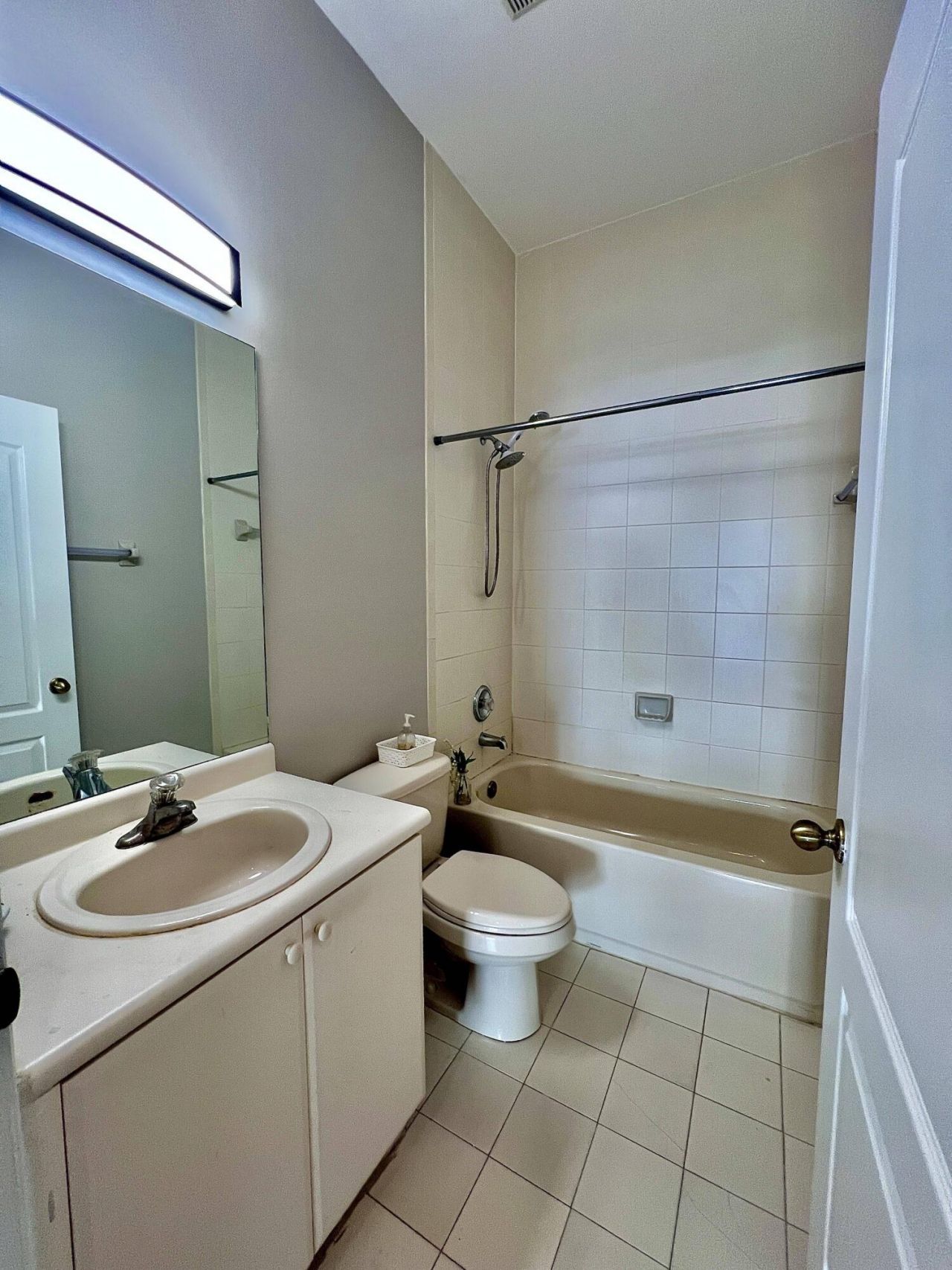 8874 NW 182nd Street, Hialeah, FL 33018 Photo