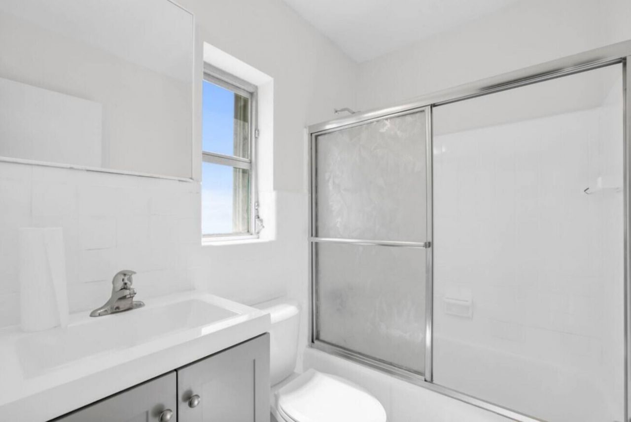 320 Inlet Way, Unit 1, Palm Beach Shores, FL 33404 Photo