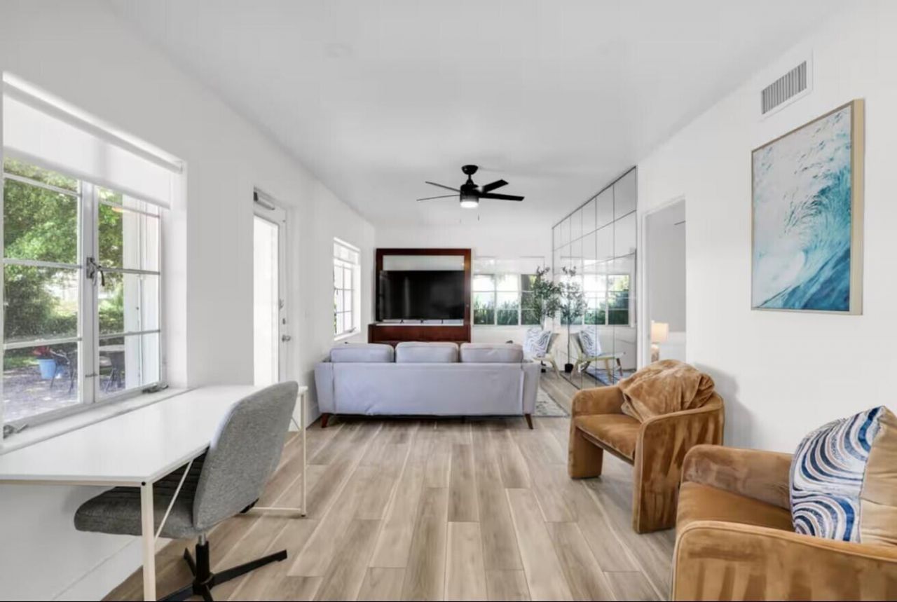 320 Inlet Way, Unit 1, Palm Beach Shores, FL 33404 Photo
