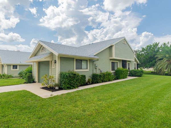 1566 SE Dewberry Court, Port St. Lucie, FL 34952