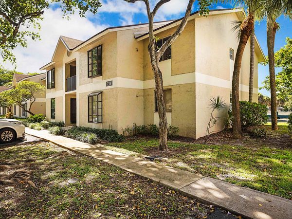 719 GARDENS Drive, Unit 206, Pompano Beach, FL 33069
