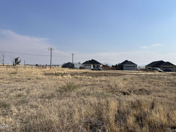 SW 6th Street, Metolius, OR 97741
