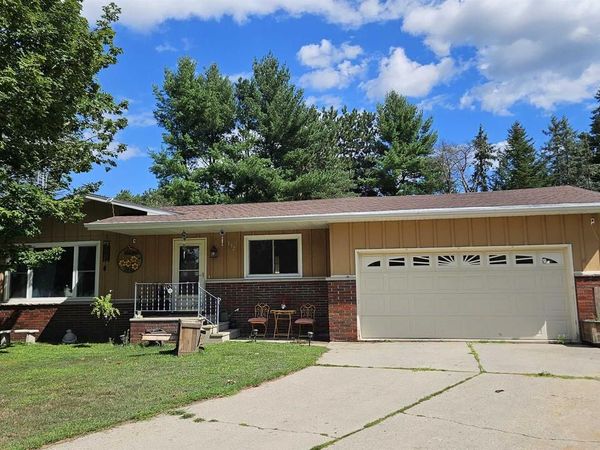 132 SCHOOL COURT, Shawano, WI 54166