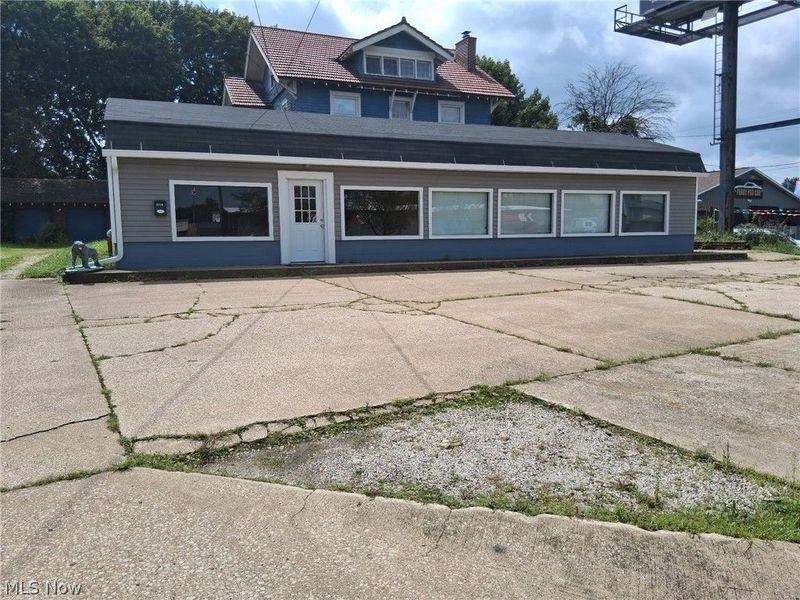 5150 Tuscarawas Street W, Canton, OH 44708 Photo 1