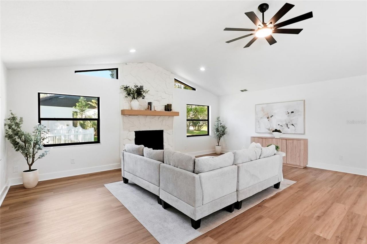2889 Hammock Drive, Plant City, FL 33566 Photo
