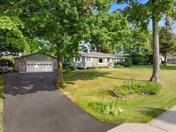 826 Surrey Lane, Petoskey, MI 49770