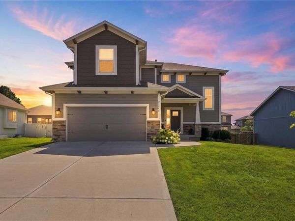 31445 W 85th Street, De Soto, KS 66018