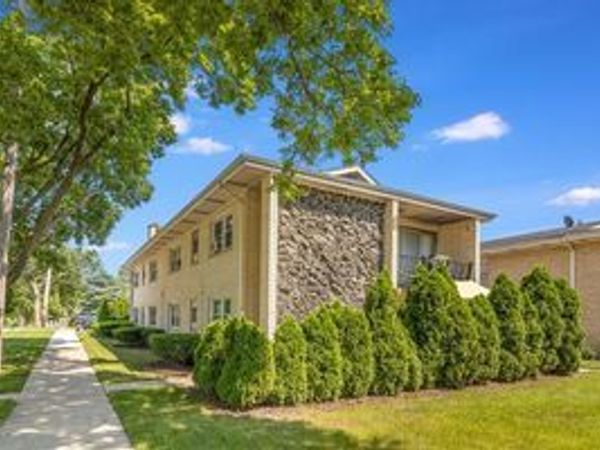 1245 La Grange Road, Unit 1F, La Grange Park, IL 60526