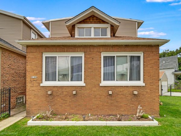 8100 S Cornell Avenue, Chicago, IL 60619