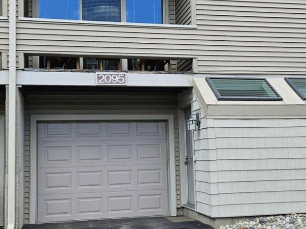 2095 Fox Hollow Drive, Okemos, MI 48864