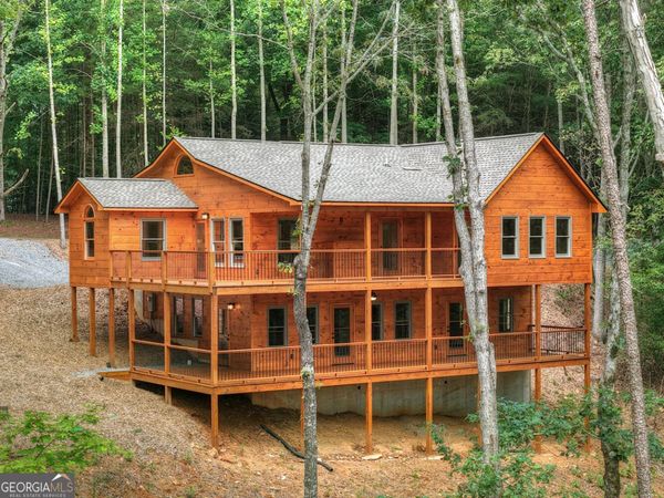 394 Blackberry Circle, Ellijay, GA 30536