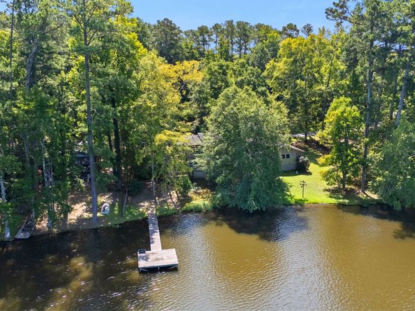 30 Peachtree Drive, Sharpsburg, GA 30277