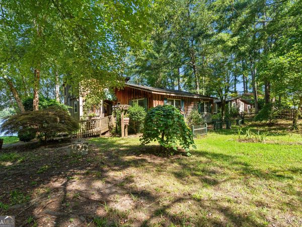 30 Peachtree Drive, Sharpsburg, GA 30277