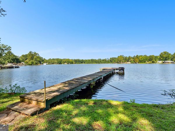 30 Peachtree Drive, Sharpsburg, GA 30277