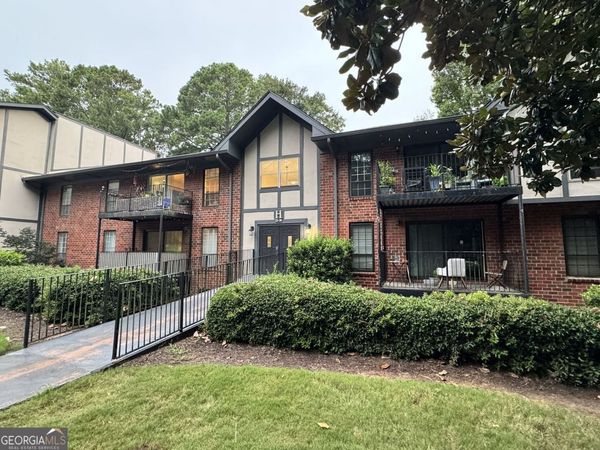 6851 Roswell Road NE, Unit H-31, Sandy Springs, GA 30328