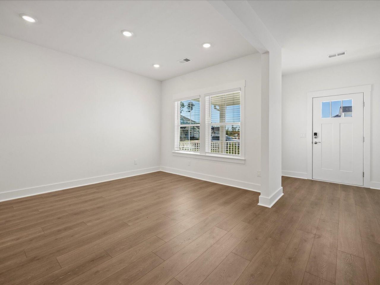 452 Radiant Blue Way Photo 3