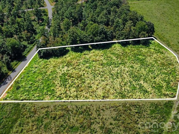 1515 Jumping Run , Connelly Springs, NC 28612
