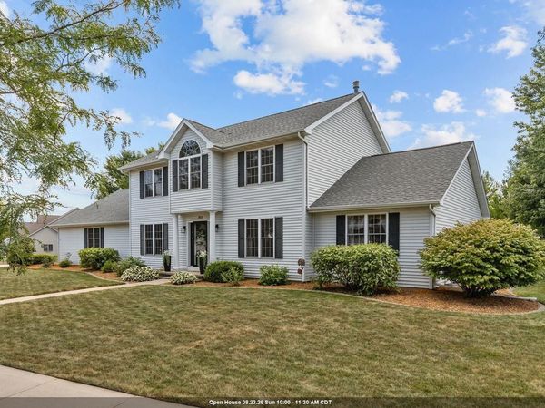 3023 E GREENLEAF DRIVE, Appleton, WI 54913