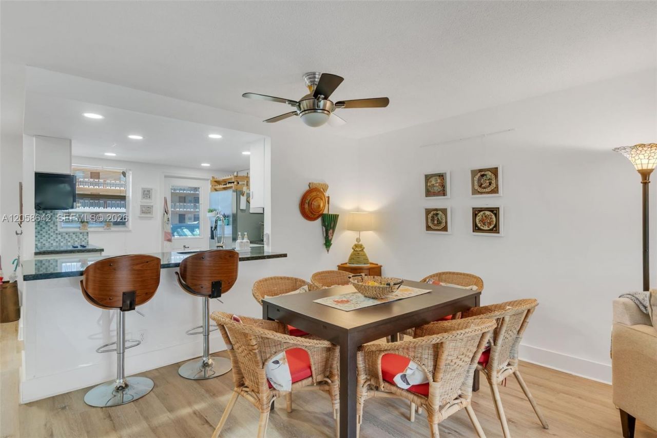 233 NE 14th Ave , Unit 108, Hallandale Beach, FL 33009 Photo