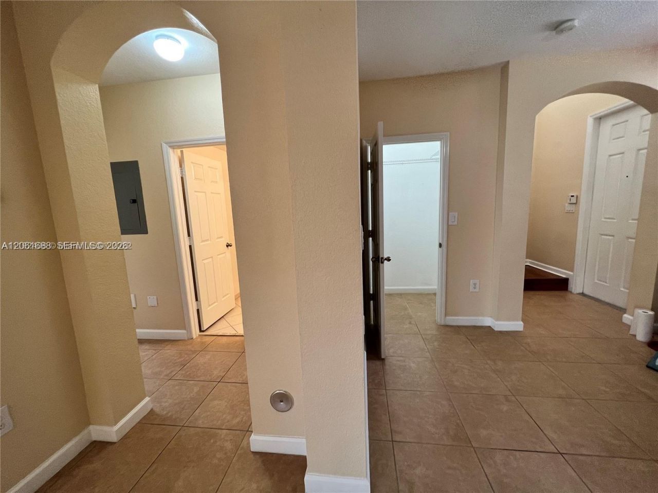 9249 SW 227th St , Unit 2-22, Cutler Bay, FL 33190 Photo