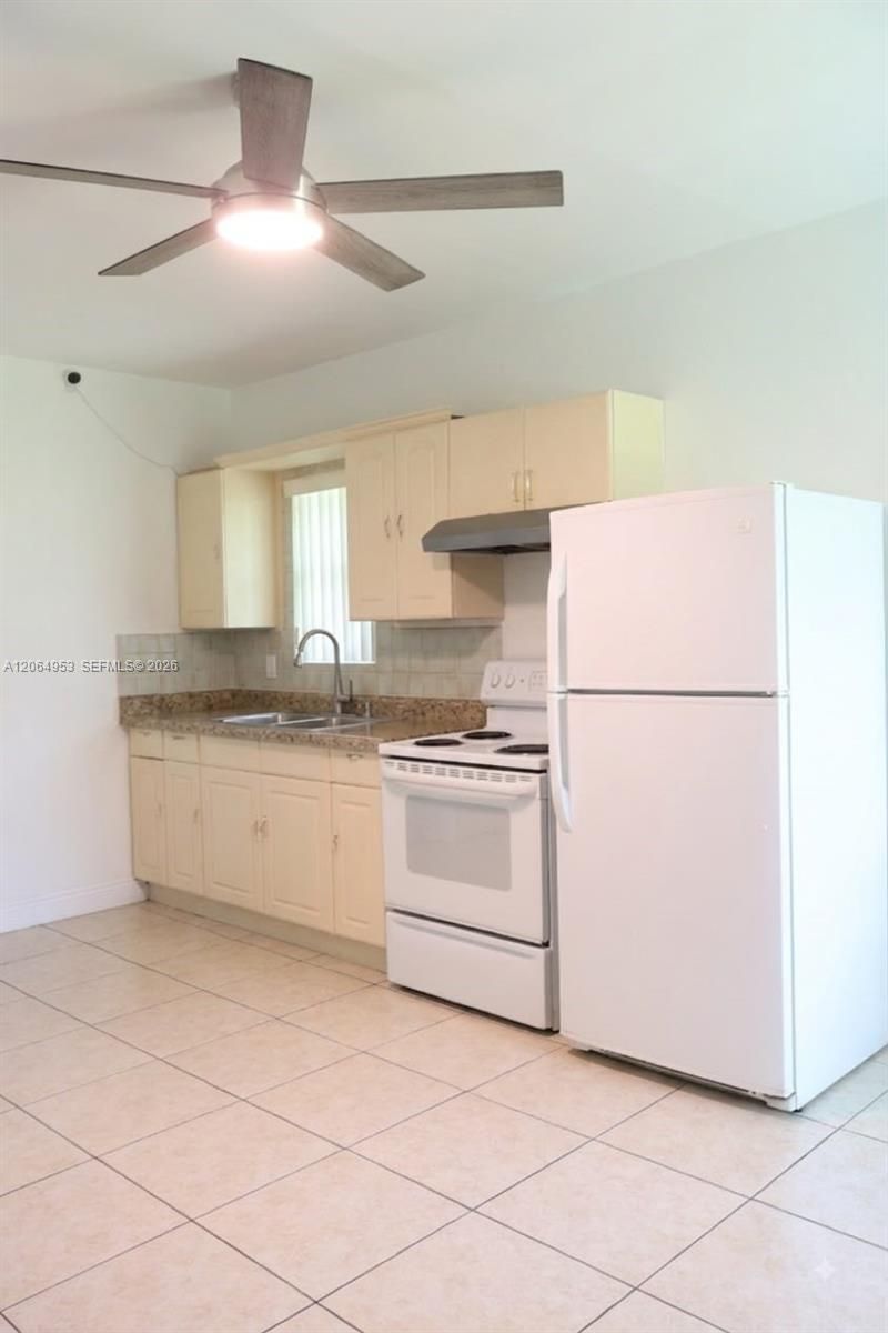 4330 NW 203rd Ter , Miami Gardens, FL 33055 Photo