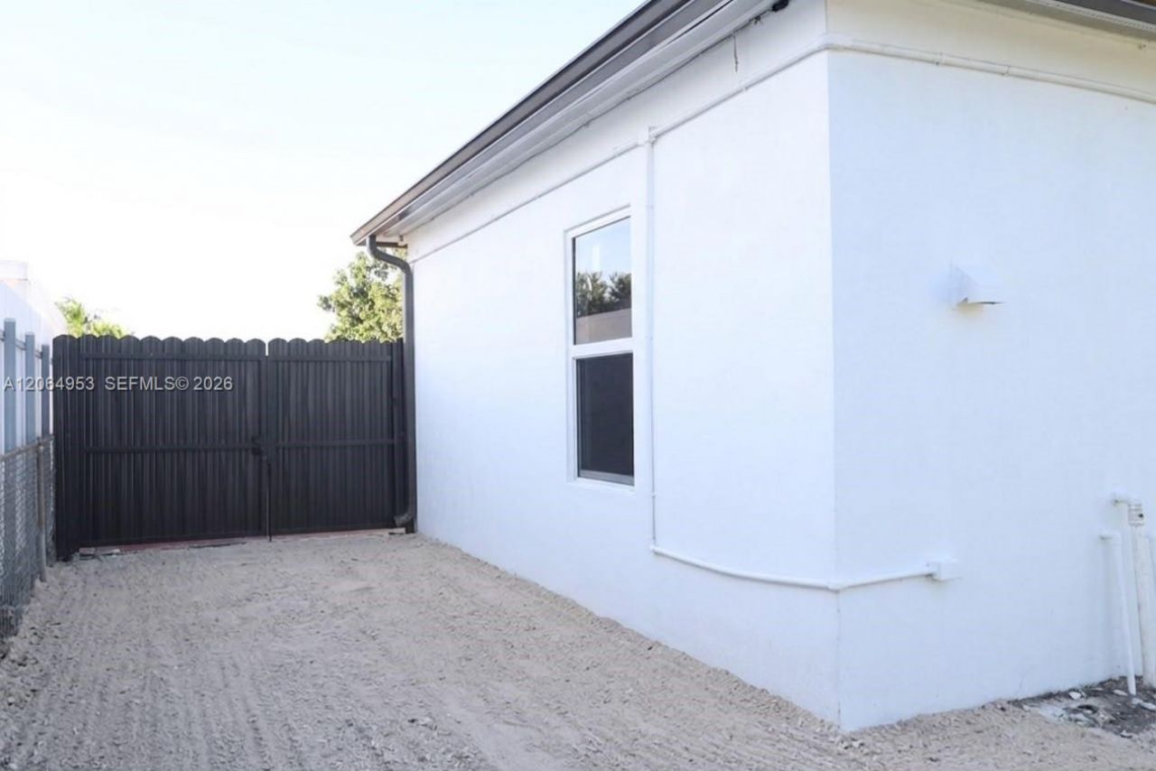 4330 NW 203rd Ter , Miami Gardens, FL 33055 Photo