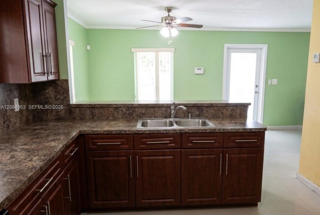4330 NW 203rd Ter , Miami Gardens, FL 33055 Photo