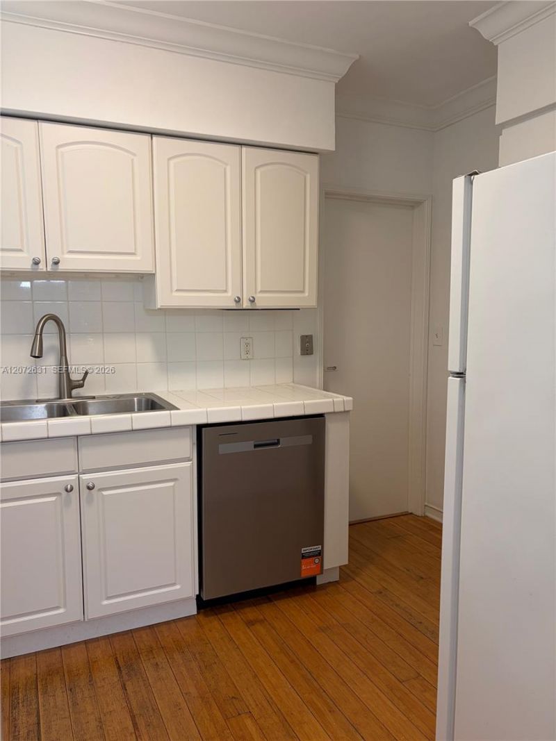 3923 Segovia St , Unit 2nd floor, Coral Gables, FL 33134 Photo