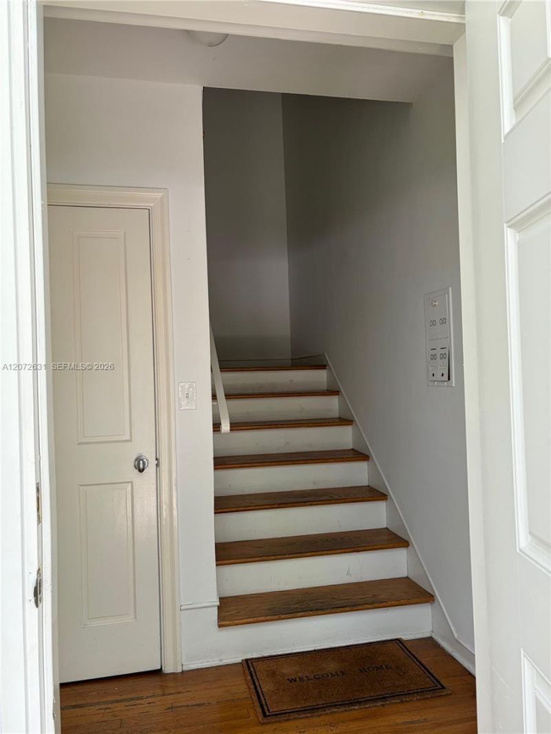 3923 Segovia St , Unit 2nd floor, Coral Gables, FL 33134 Photo