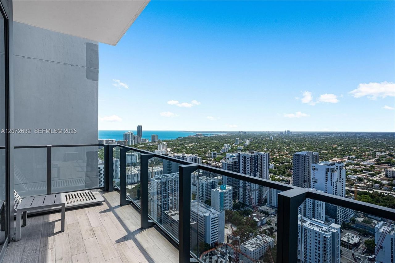 88 SW 7th St, Unit 4006, Miami, FL 33130 Photo
